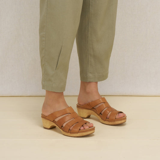 Lyndi Natural Leather