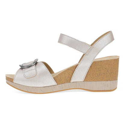 Side image of Stella Pearl Metallic