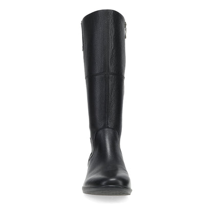 Toe image of Carissa Black
