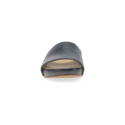 Toe image of Twyla Black Leather