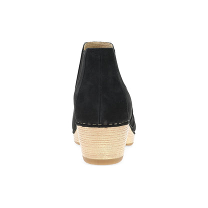 Heel image of Lane Black Milled Nubuck