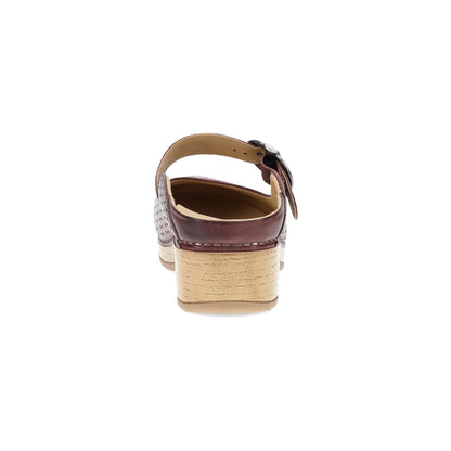 Heel image of Blaire Clog Sangria
