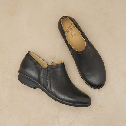 Cheryl Black Burnished Nubuck