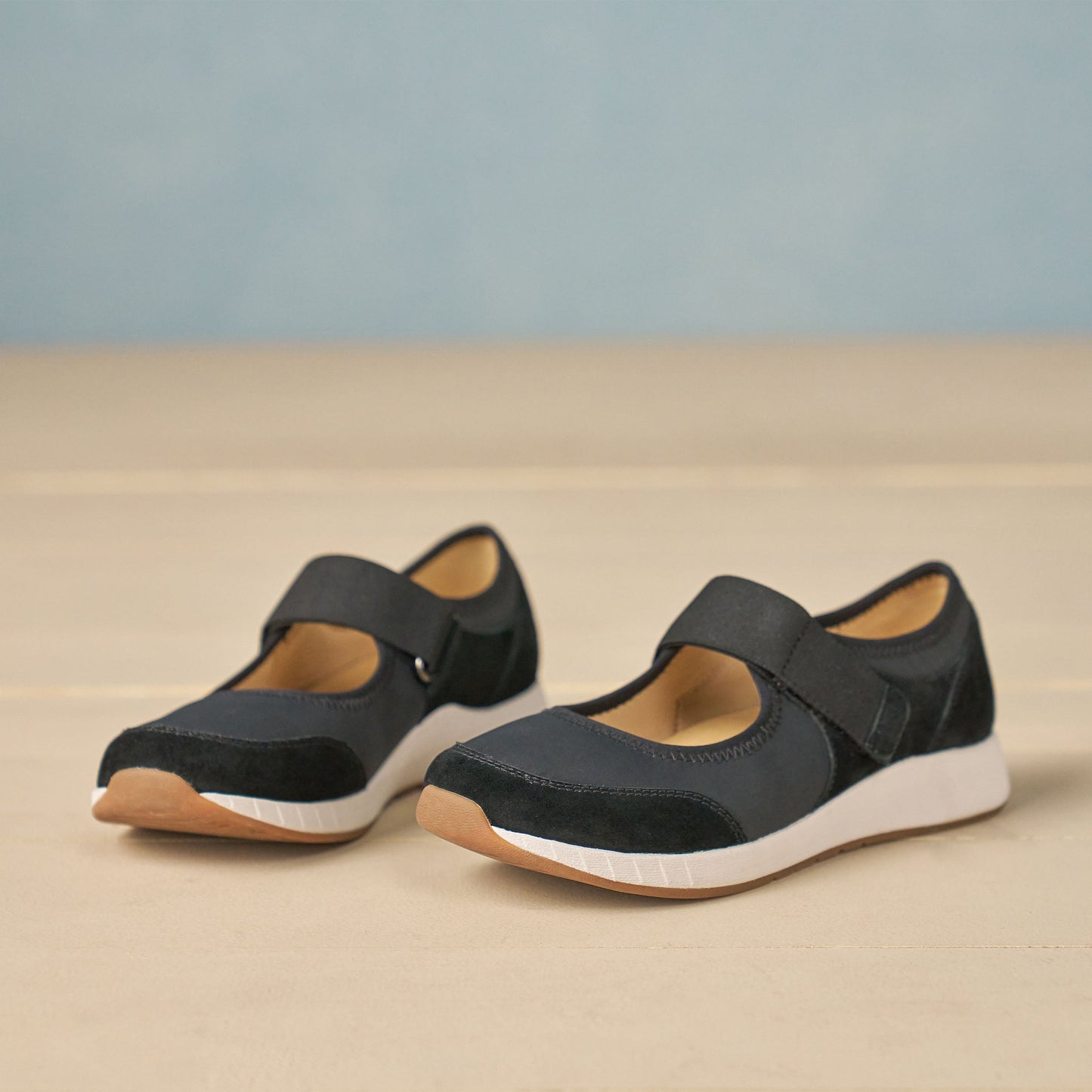 Carolina Black Suede