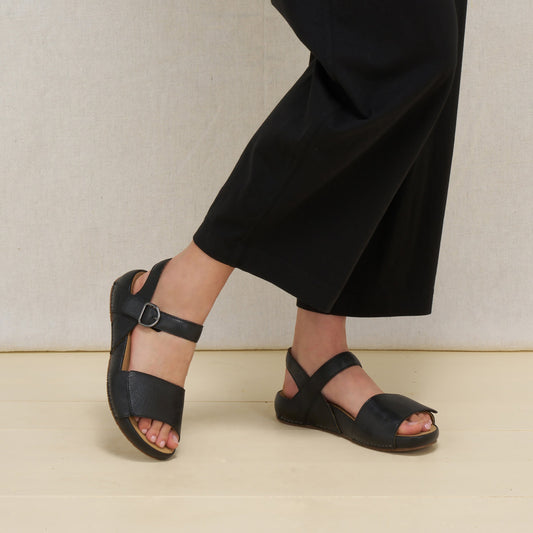 Tinsley Black Leather