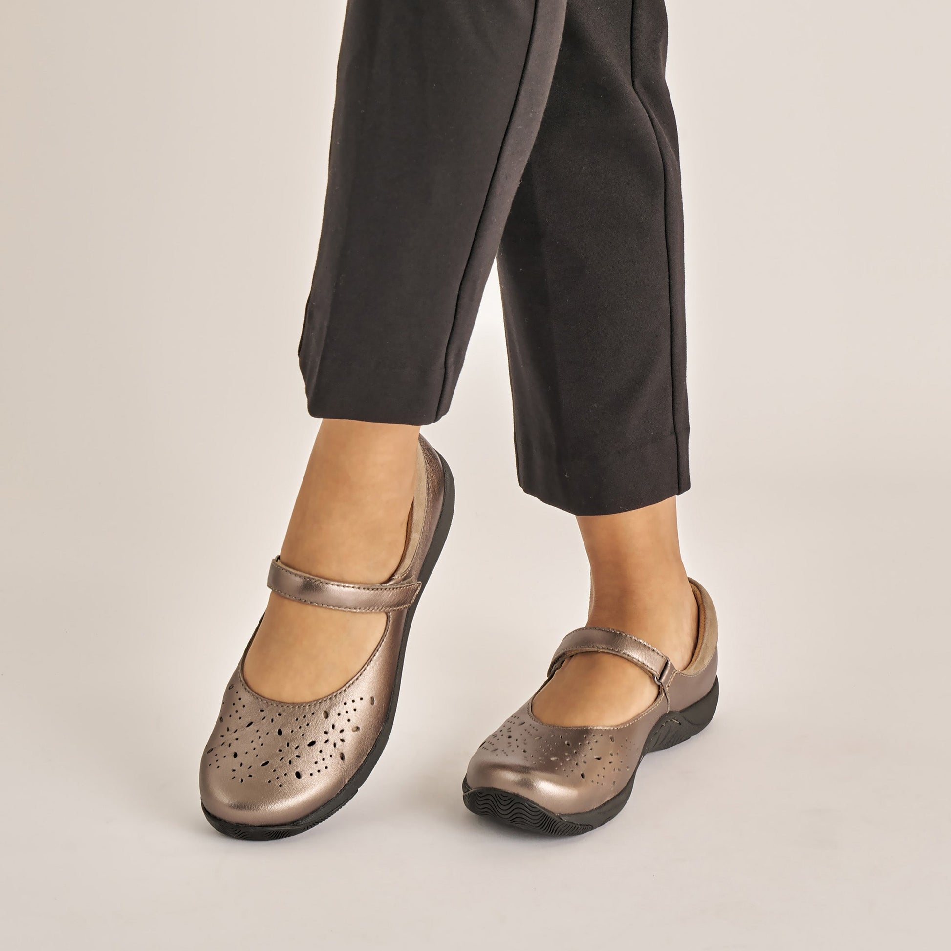 Stacy Pewter Metallic
