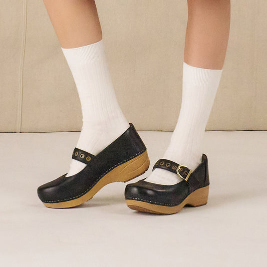 XP 2.0 Mary Jane Black Leather